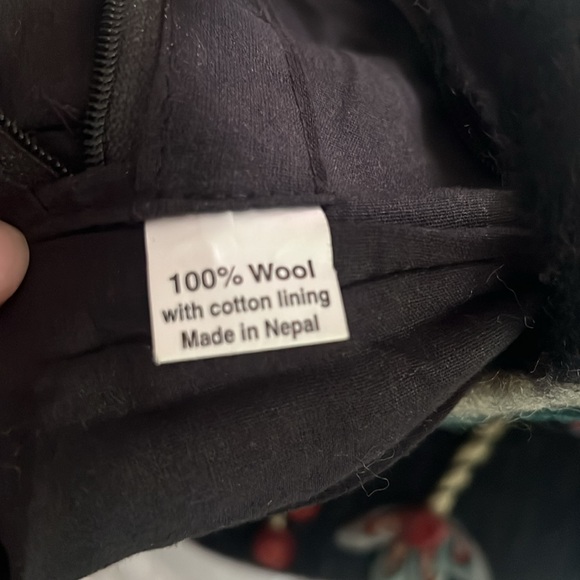 Handmade Wool handbag 👜 - Picture 2 of 4